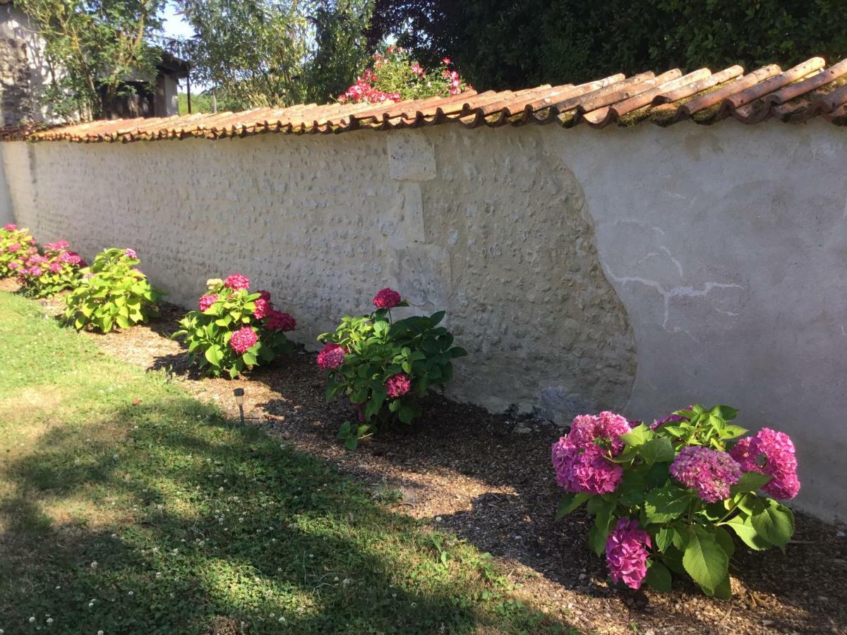 Le Chemin Panzió Challignac Kültér fotó